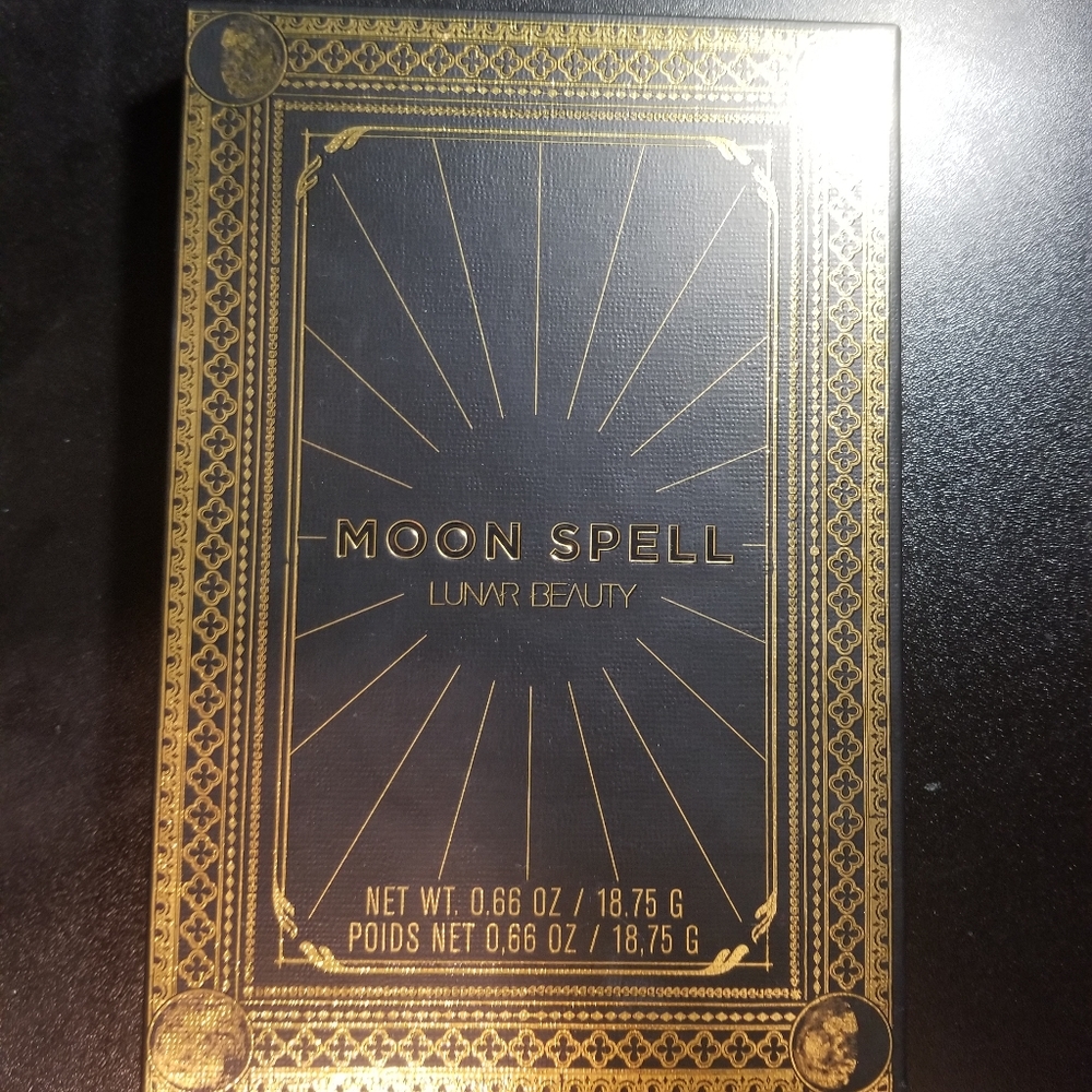 Lunar Beauty Moon Spell Palette